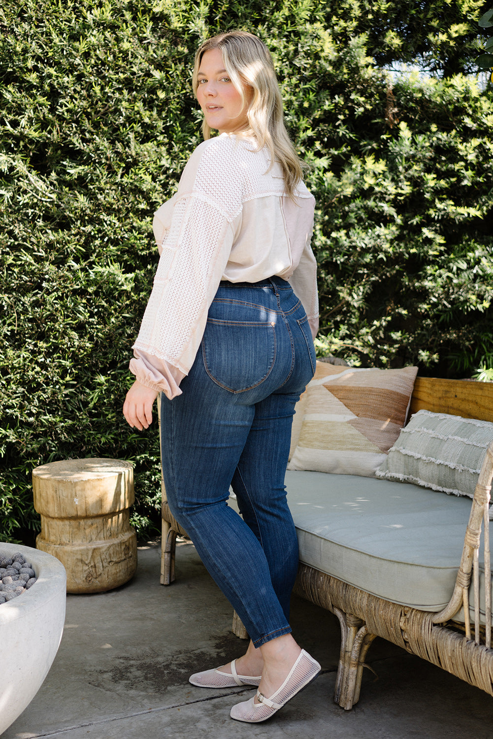 Sue Patch Pocket Pull-On Classic Skinny Jeans - PLUS - Image 2