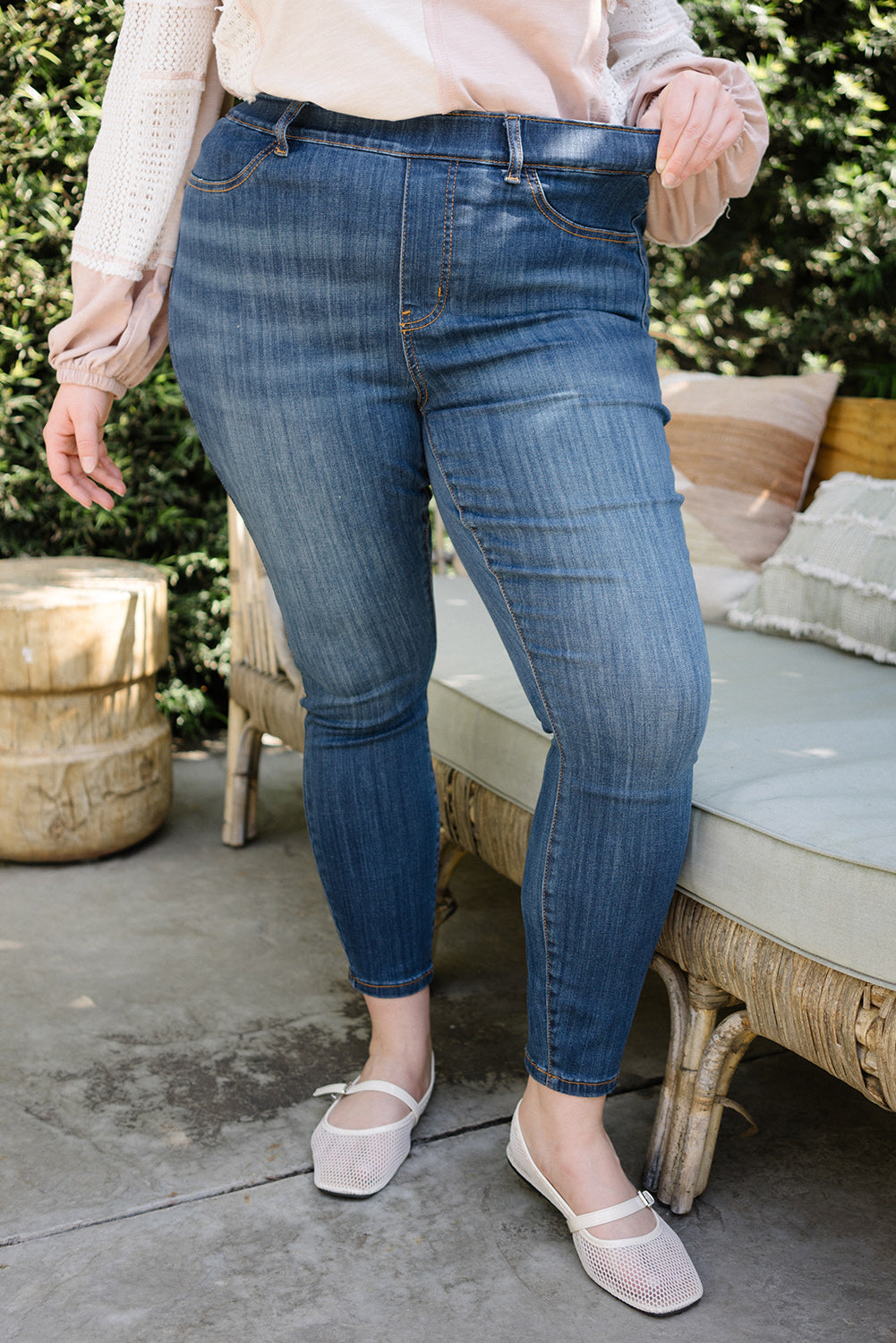 Sue Patch Pocket Pull-On Classic Skinny Jeans - PLUS - Image 4