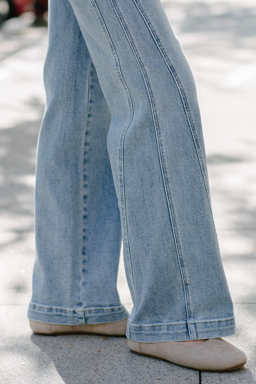 Ciara High Rise Retro Wide Leg Jeans - Image 4