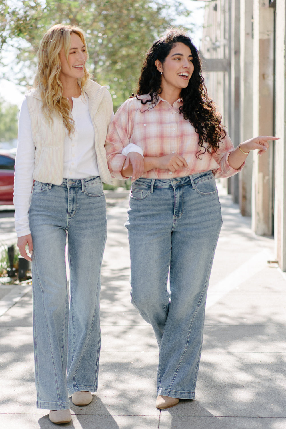 Ciara High Rise Retro Wide Leg Jeans - Image 5