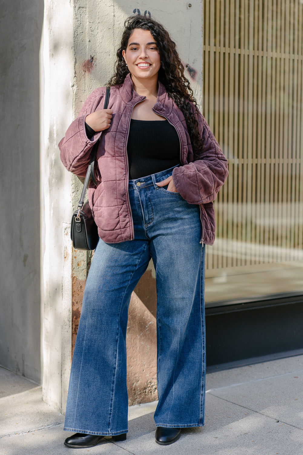 Claribel High Rise Tummy Control Retro Wide Leg Jeans - PLUS - Image 3