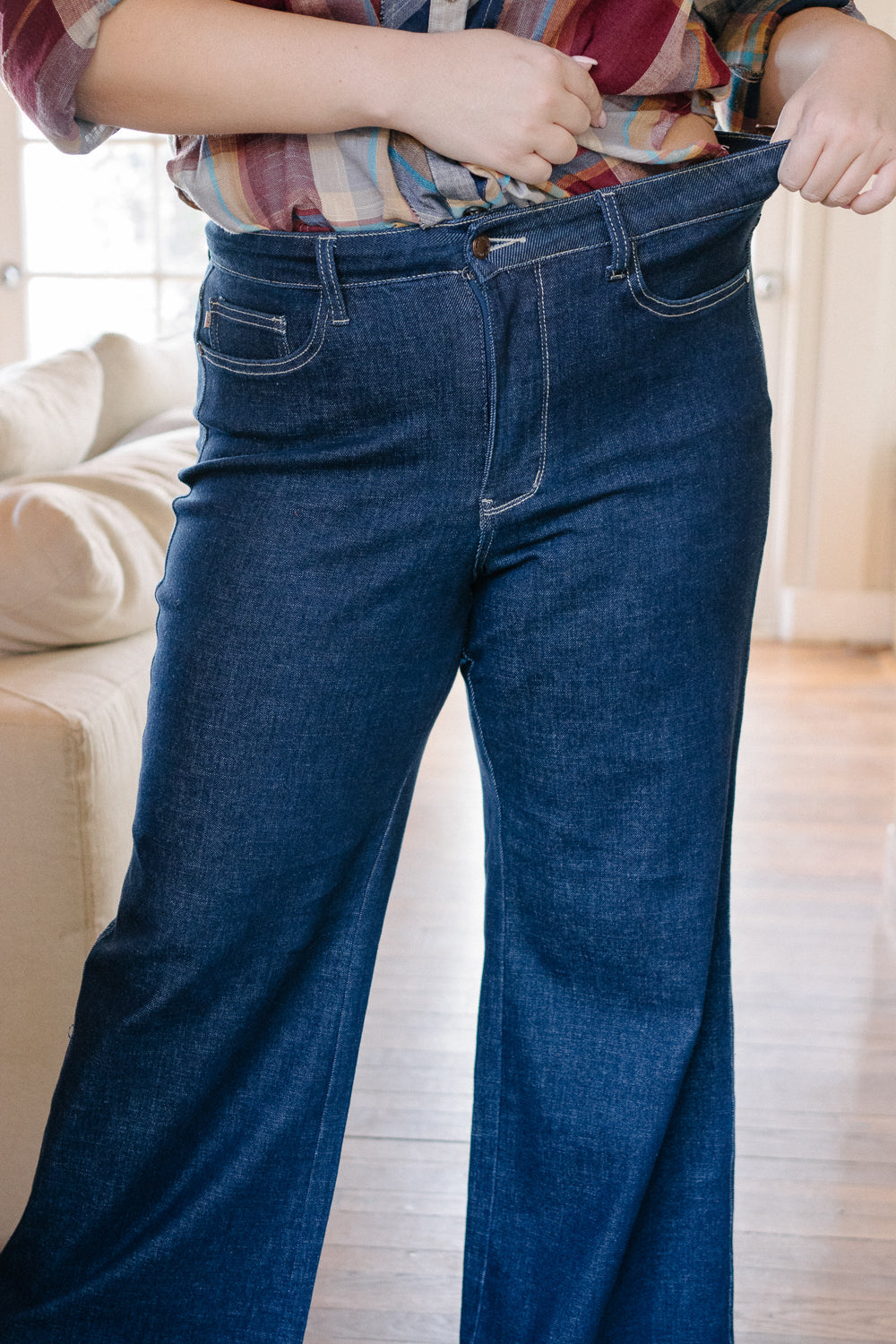 Claire High Rise Tummy Control Retro Wide Leg Jeans - PLUS - Image 5