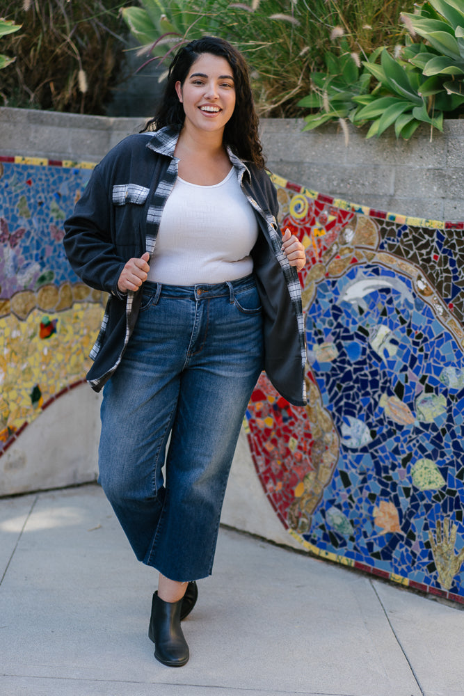 Dolly High Rise Back Pocket Classic Cropped Wide Leg Jeans – PLUS