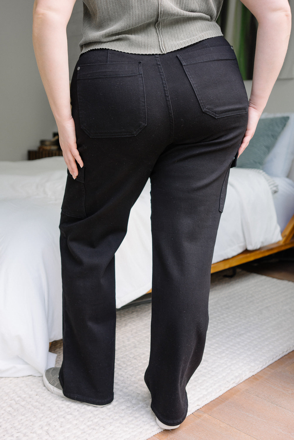 Krystal High Rise Cargo Wide Leg - PLUS - Image 5