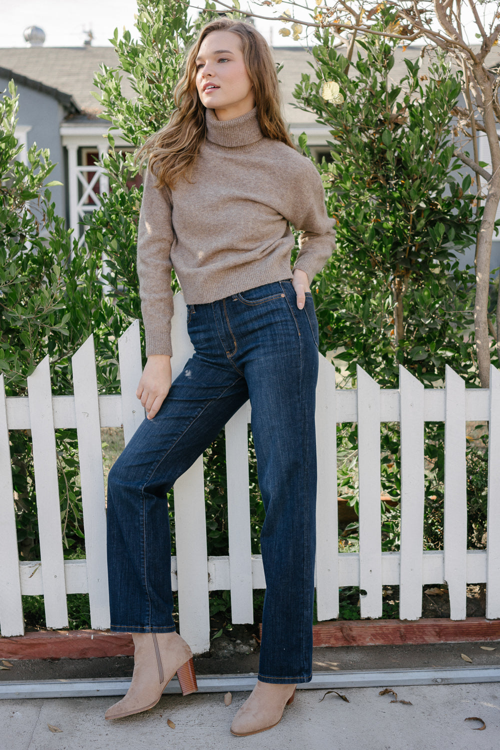 Paisley High Rise Straight Fit Classic Jeans - Image 3