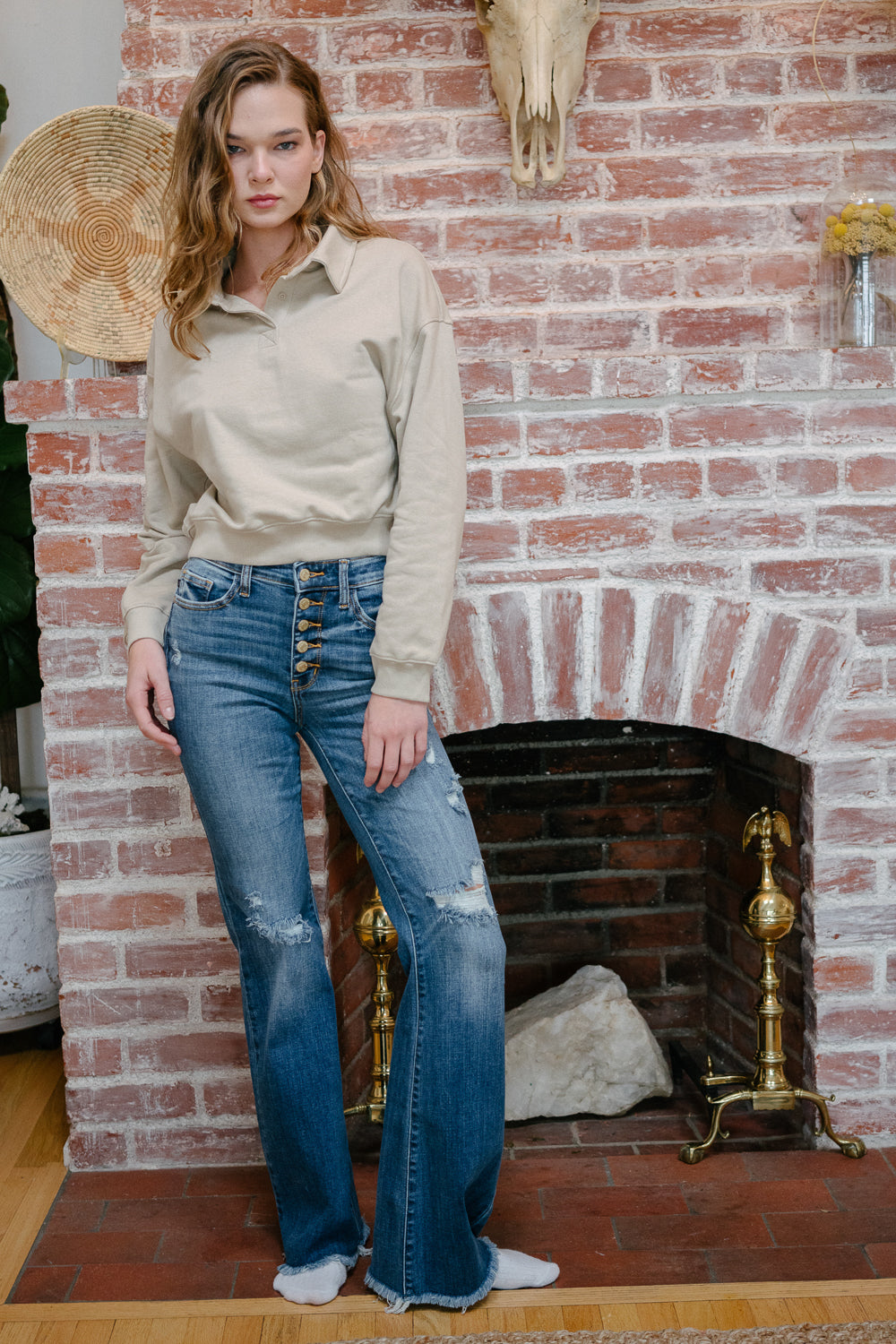 Indie Mid Rise Flare Jeans – Buttoned Up and Ready to Flaunt - Image 3