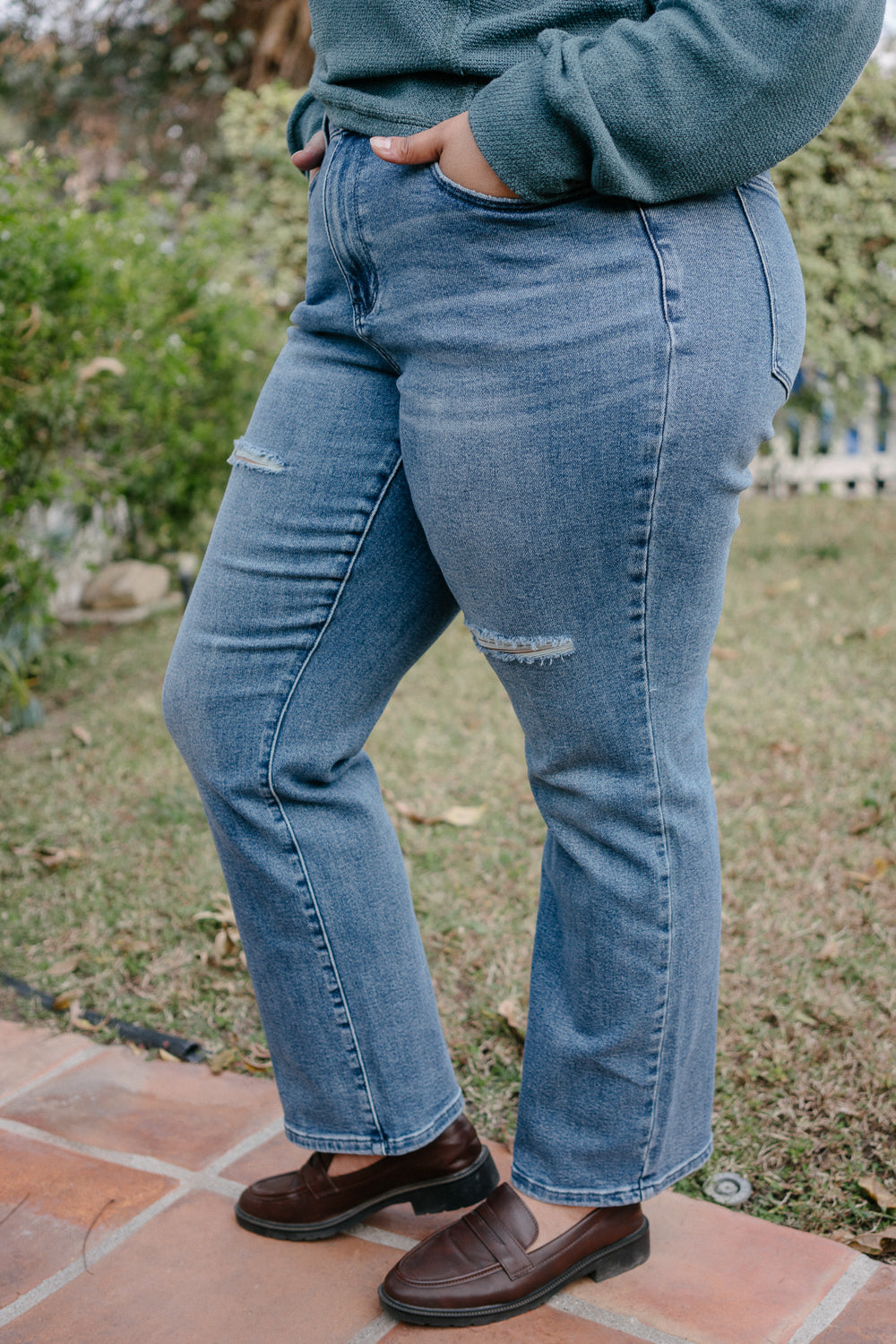 Ophelia Mid Rise Dad Jeans - PLUS - Image 5